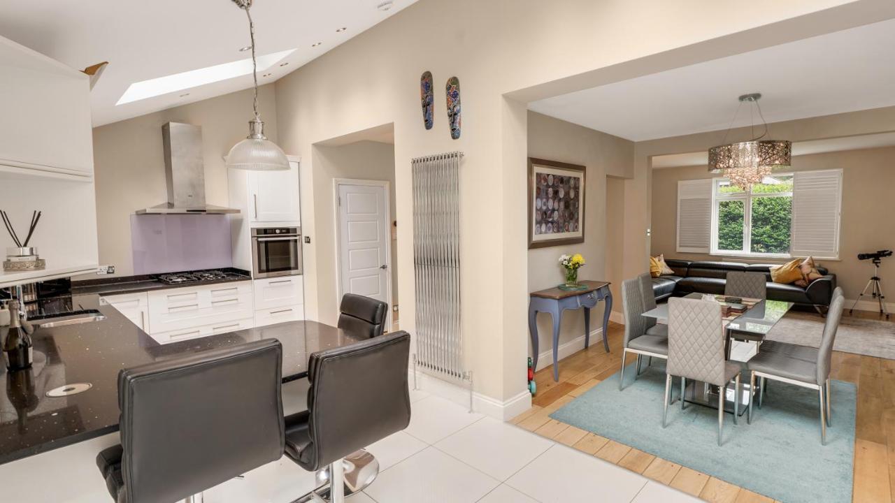 Cosy Luxurious Family Home Londra Dış mekan fotoğraf